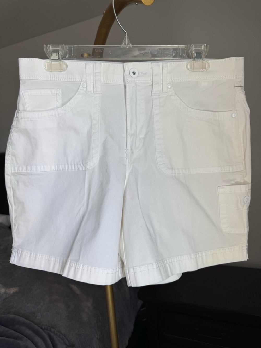 NWT Jones New York White Cargo Shorts Size 8 Utility Pocket Stretch Cotton